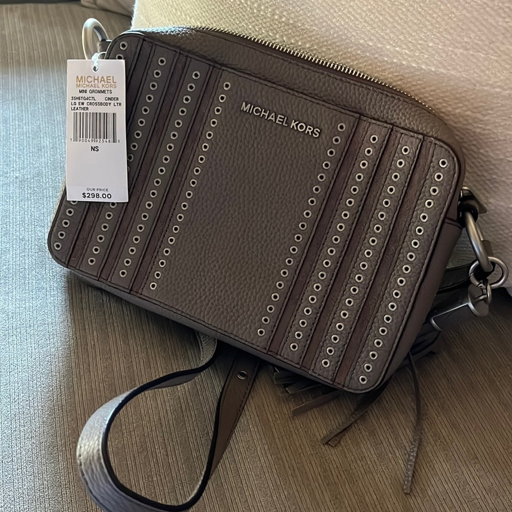 Michael kors crossbody